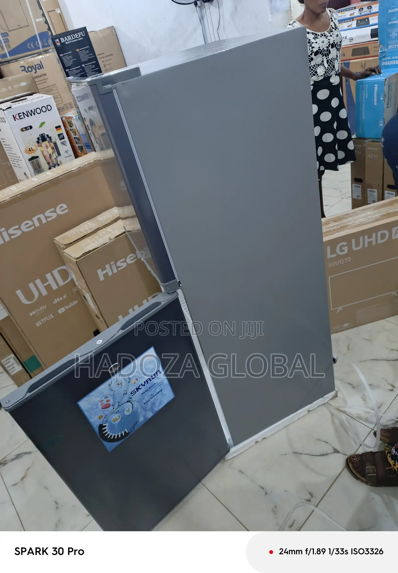 Two-section Refrigerator - Skyrun Brand - 195 Litres
