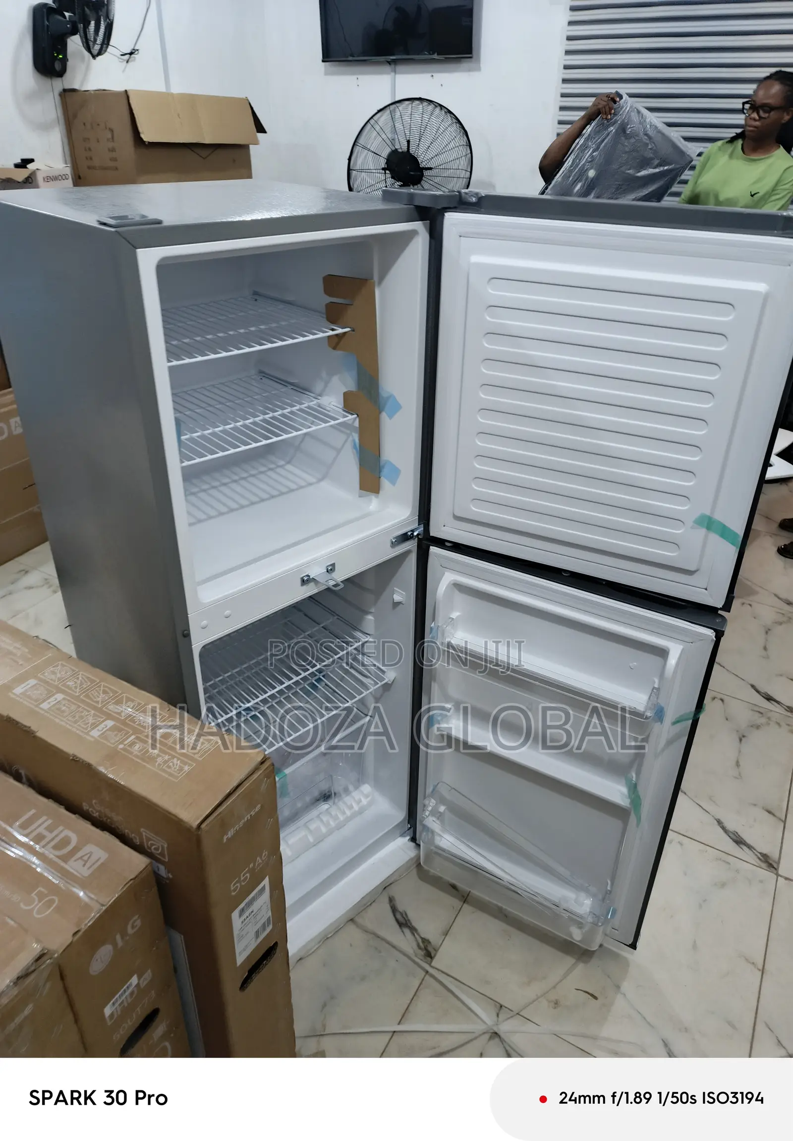 Two-section Refrigerator - Skyrun Brand - 195 Litres