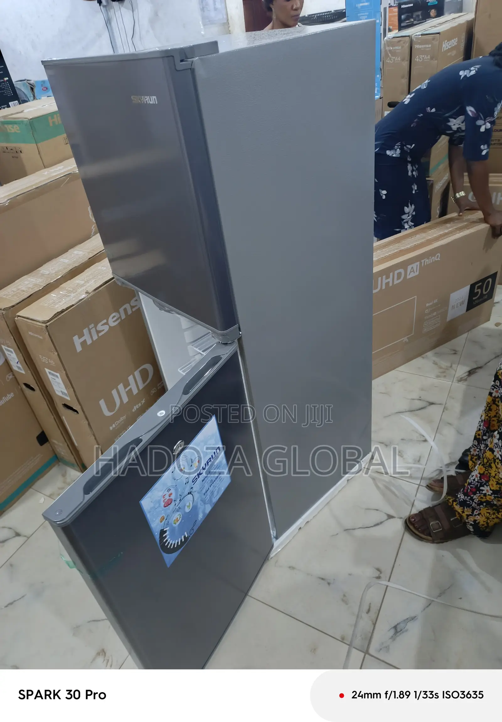 Ultra-sleek Dual Door Skyrun Fridge + Freezer Combo - 195 L