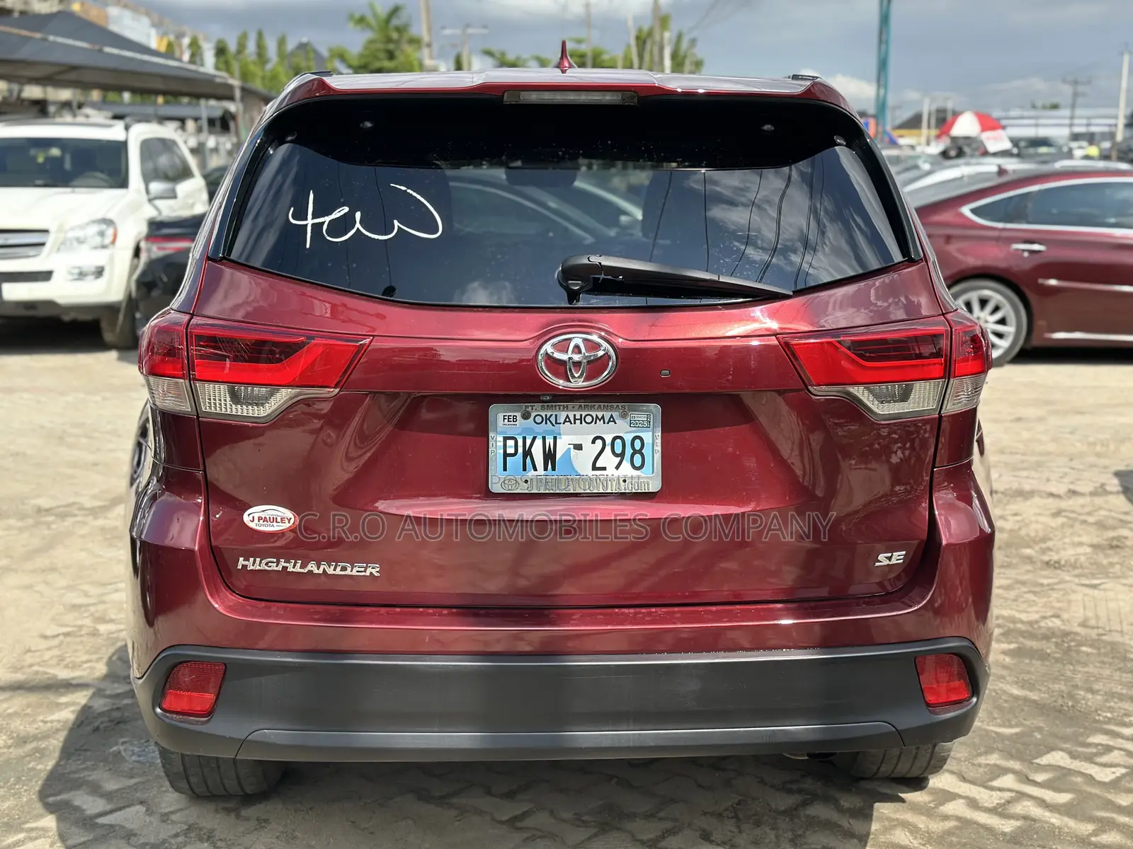Toyota Highlander SE 4x2 V6 (3.5L 6cyl 8A) 2018 Red