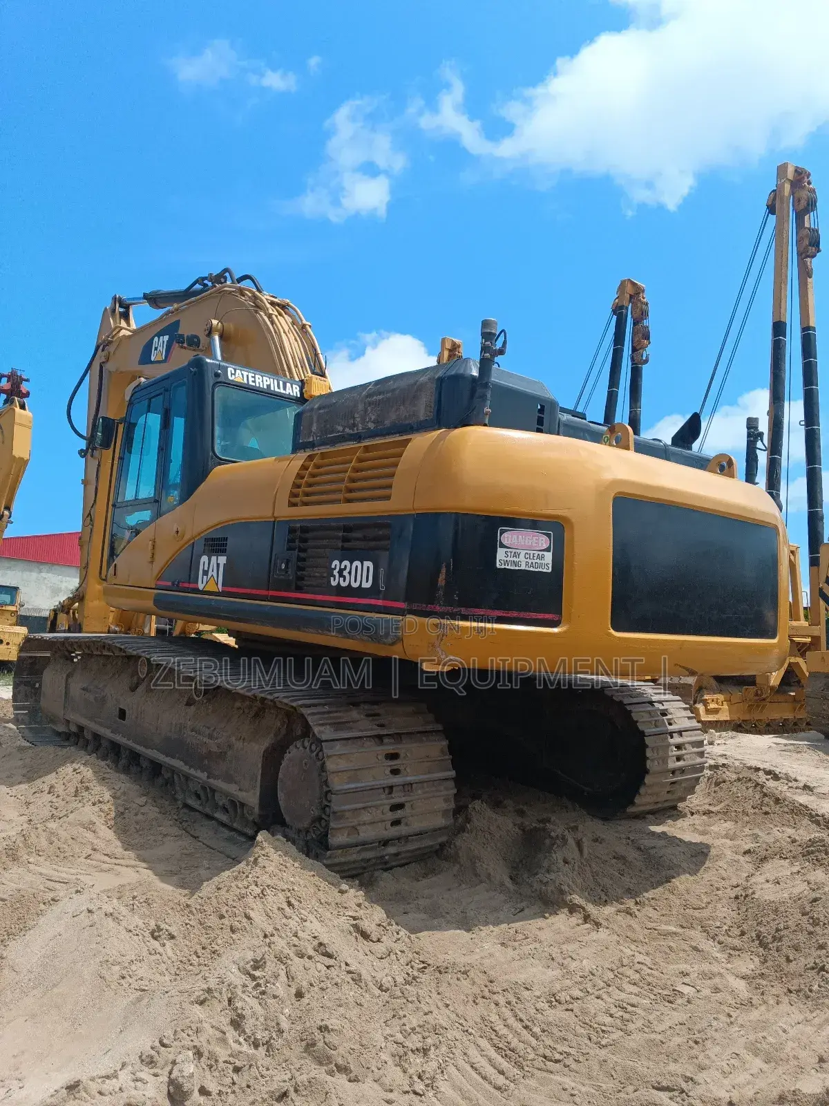 Excavator 330dl, Selling for 181m Naira