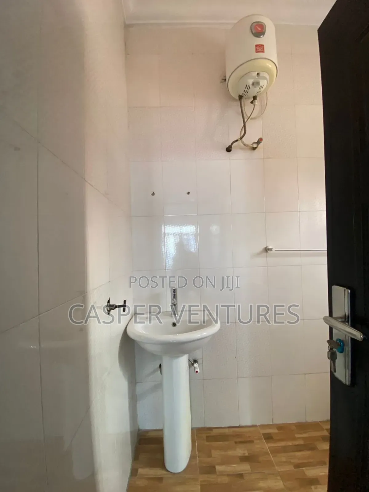 1bdrm Shared Apartment in By Dominoes Pizza, Agungi for rent