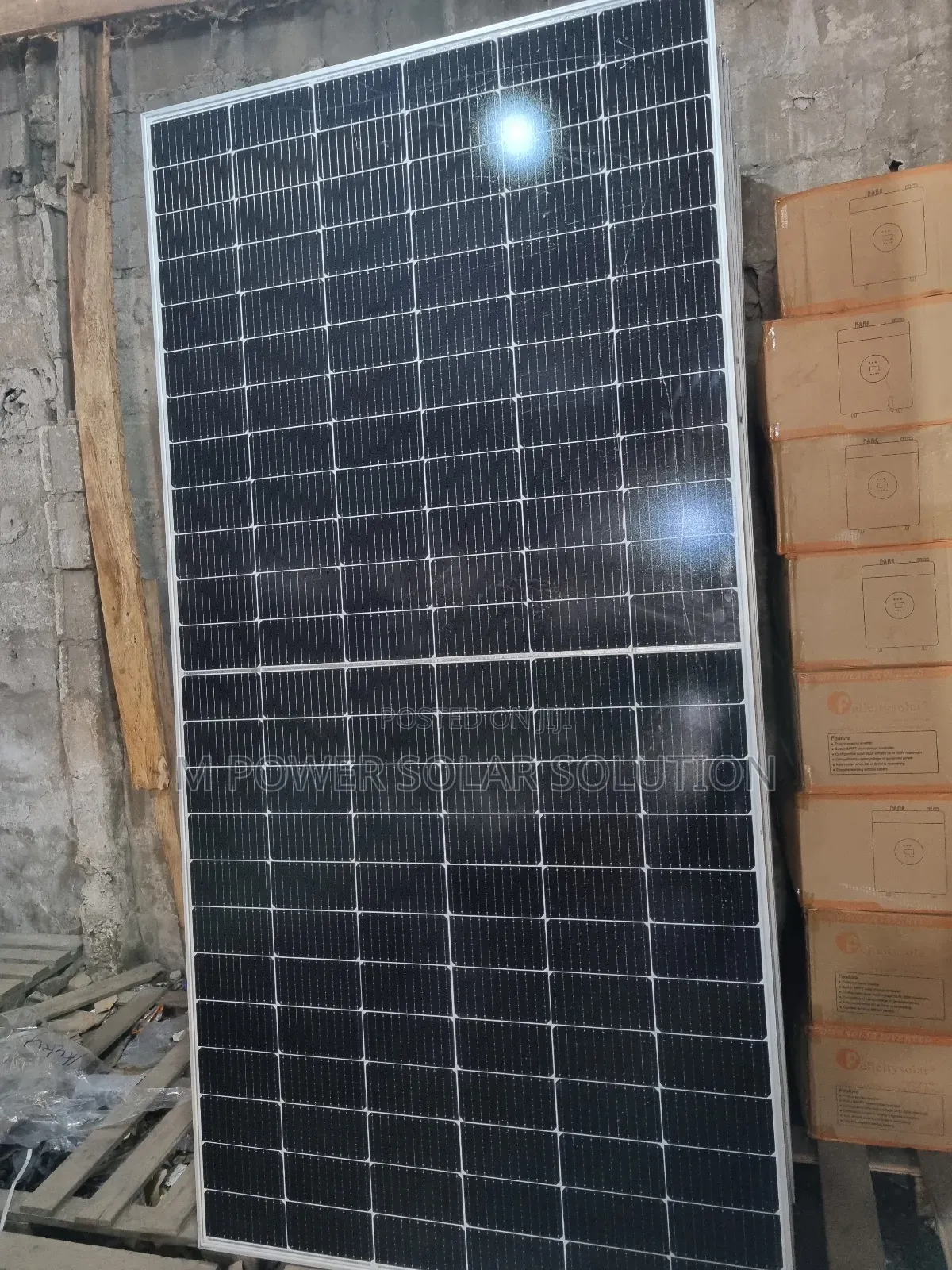 650w Jinko Mono Solar Panels