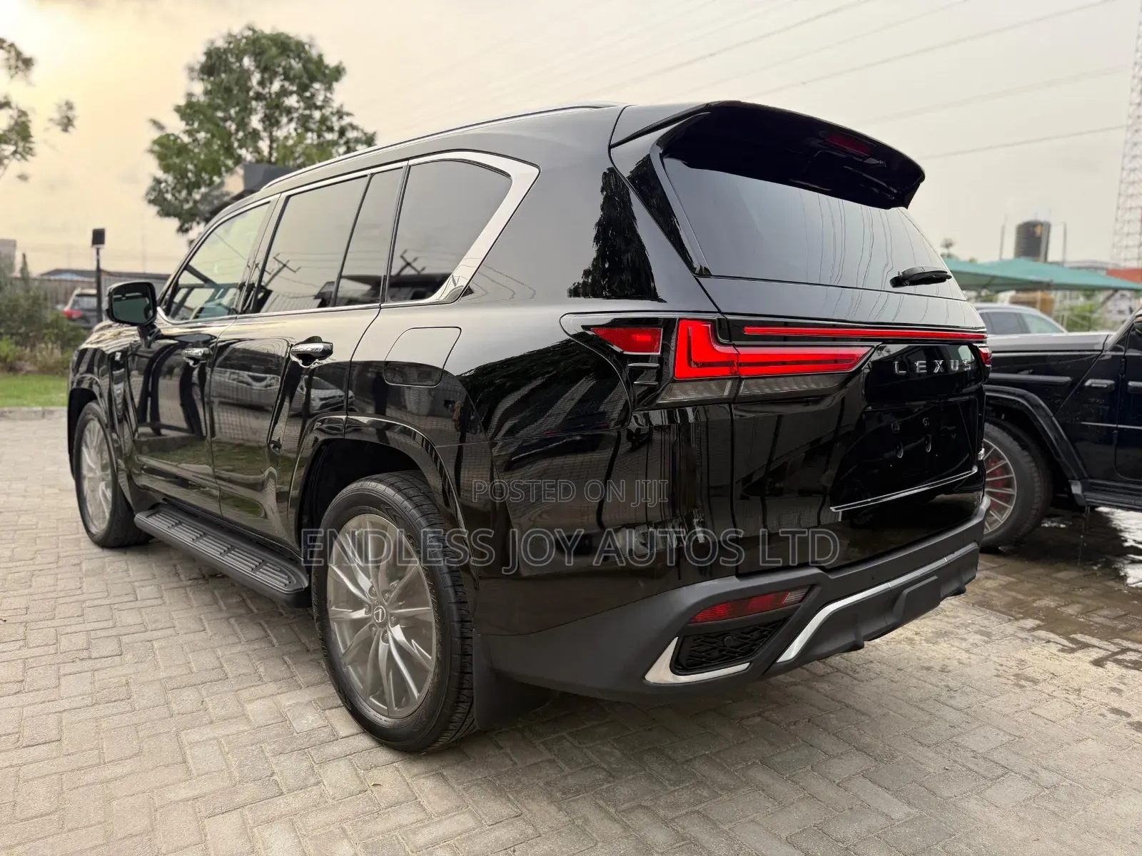 Lexus LX 2022 Black