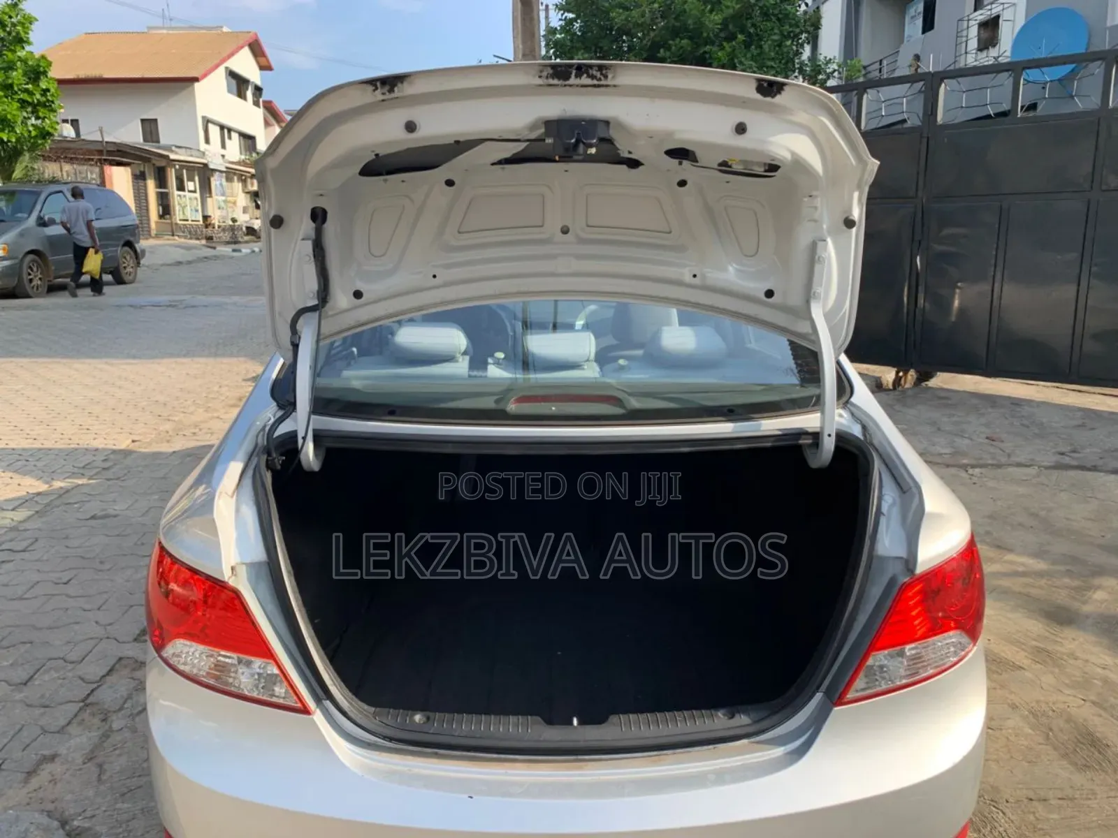 Hyundai Accent 2012 Silver
