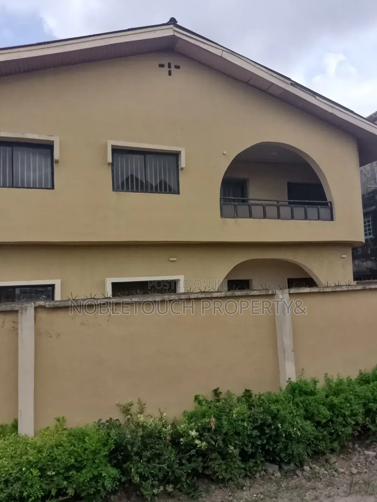 6bdrm Duplex in Ikotun Ijegun Lagos for sale