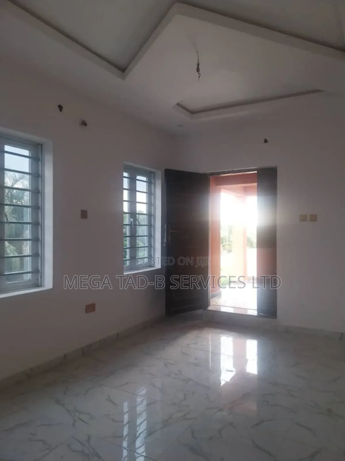 2bdrm Block of Flats in Magboro Estate, Berger for rent