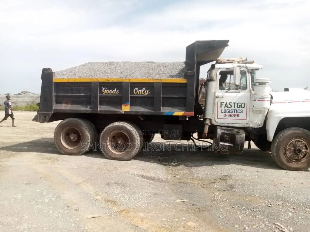 Chippings and Granite From Sentraco Mining Company