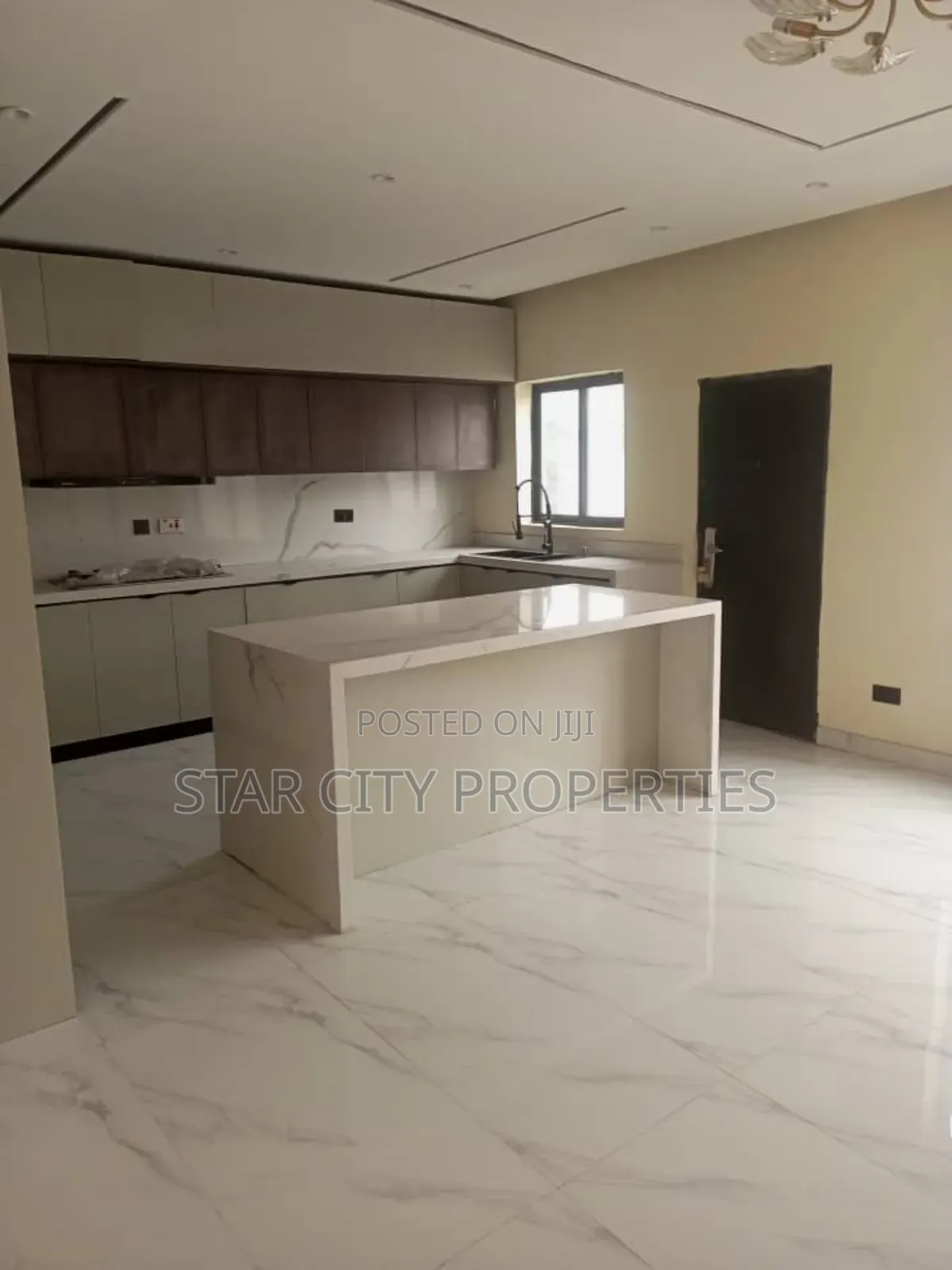 4bdrm Townhouse/Terrace in Maryland Lagos, Shonibare Estate for Sale