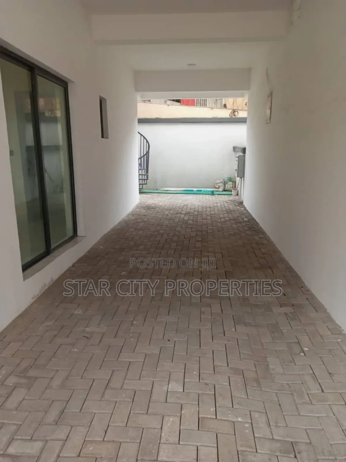 4bdrm Townhouse/Terrace in Maryland Lagos, Shonibare Estate for Sale