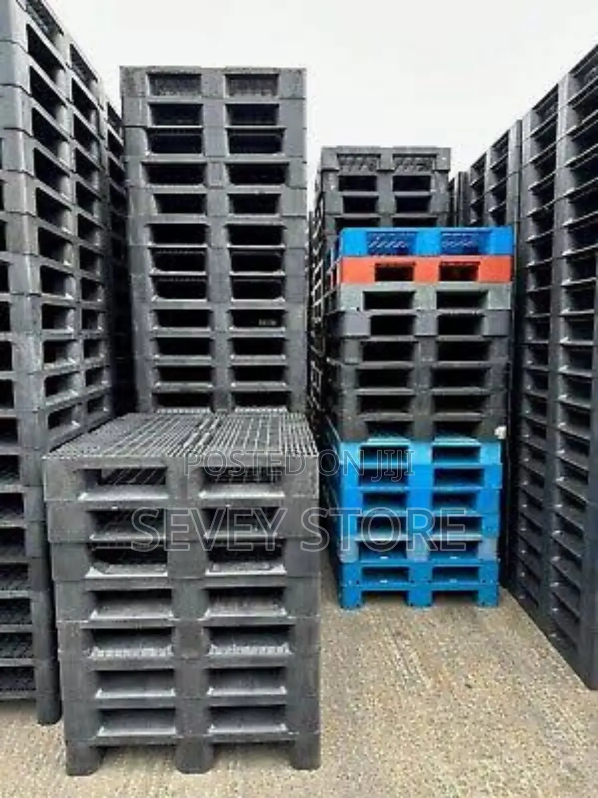 Plastic Pallets Black - 1200 X 1000 X 150mm
