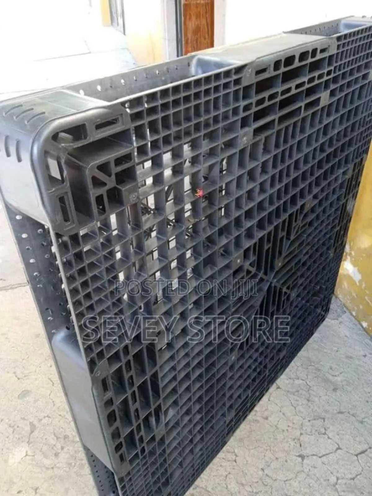Plastic Pallets Black - 1200 X 1000 X 150mm