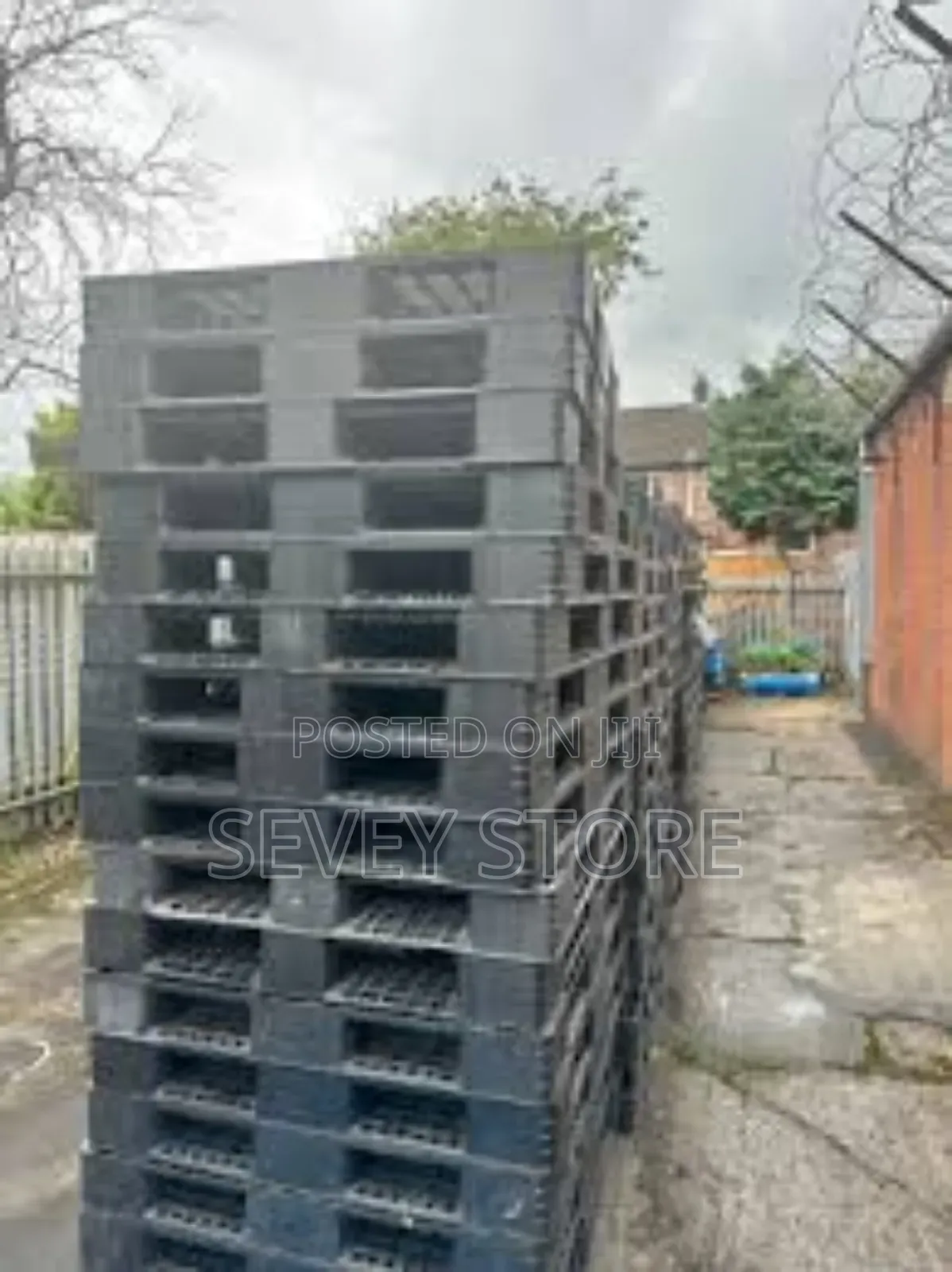 Plastic Pallets Black - 1200 X 1000 X 150mm