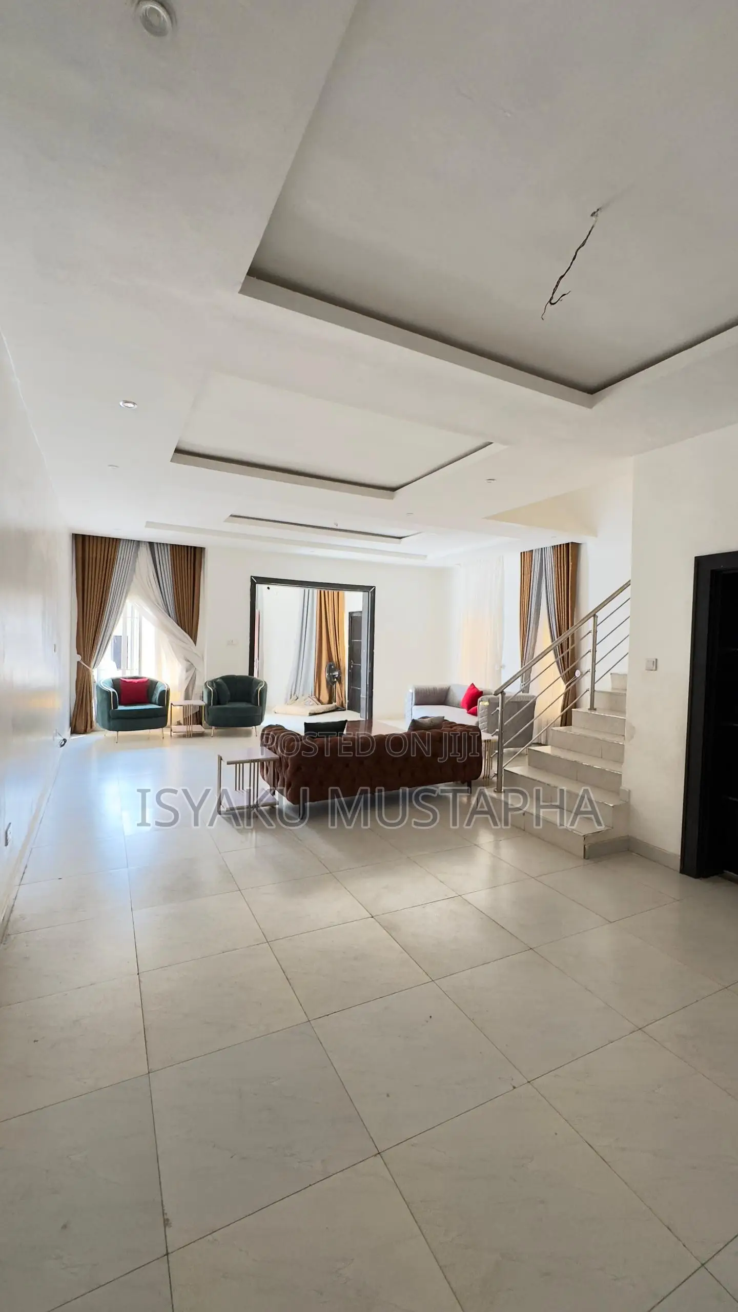 5bdrm Duplex in Kaura for sale