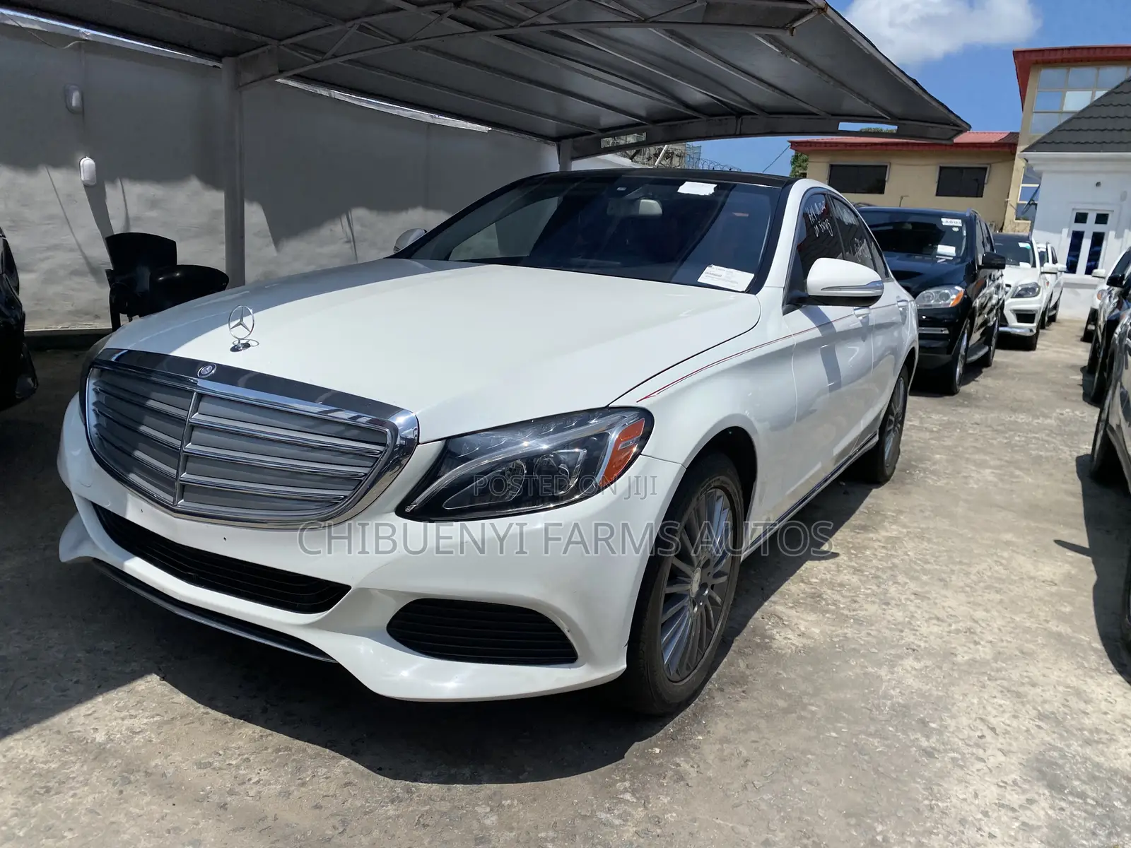 Mercedes-Benz C300 Luxury 4dr AWD 4Matic Sedan (2.0L 4cyl 7A) 2015