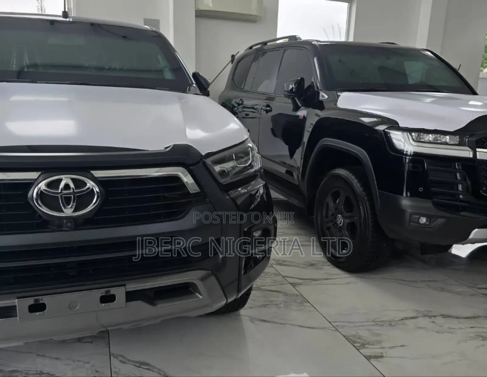 New Toyota Hilux 2025 Black