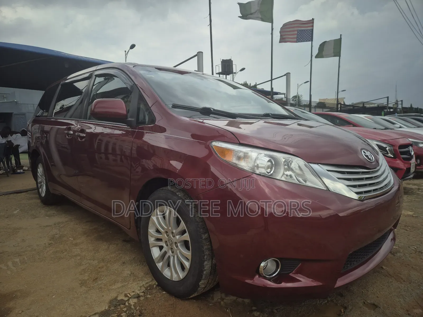 Toyota Sienna 2015 Burgundy