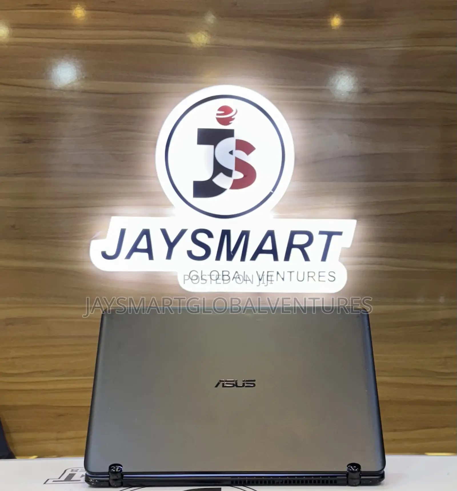 Laptop Asus Q524UQ 12GB Intel Core i7 SSD 256GB