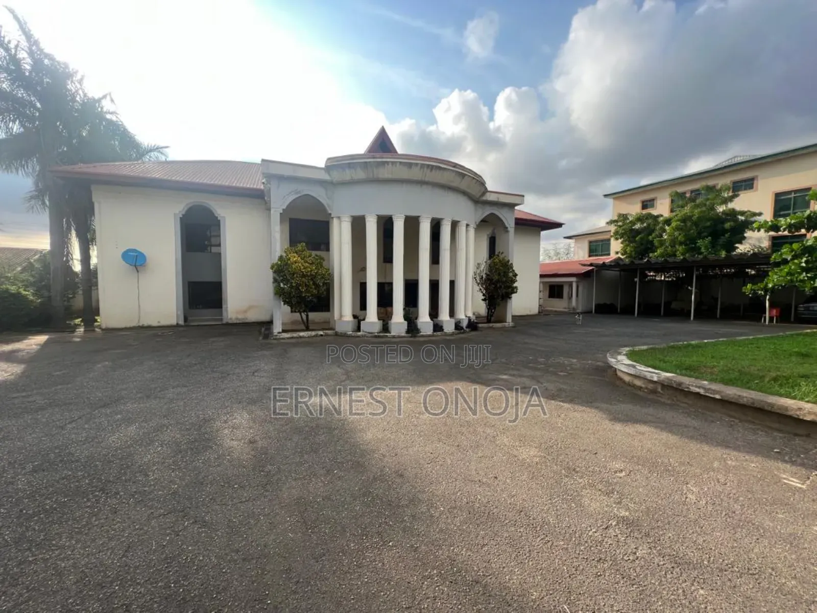8bdrm Mansion in Maitama for sale