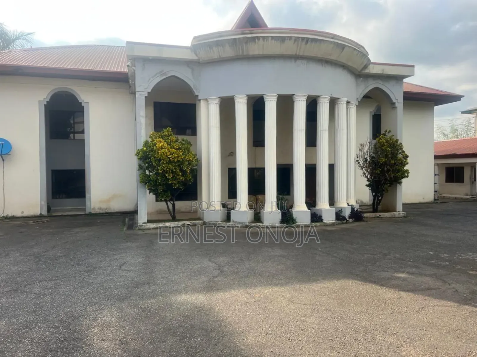 8bdrm Mansion in Maitama for sale