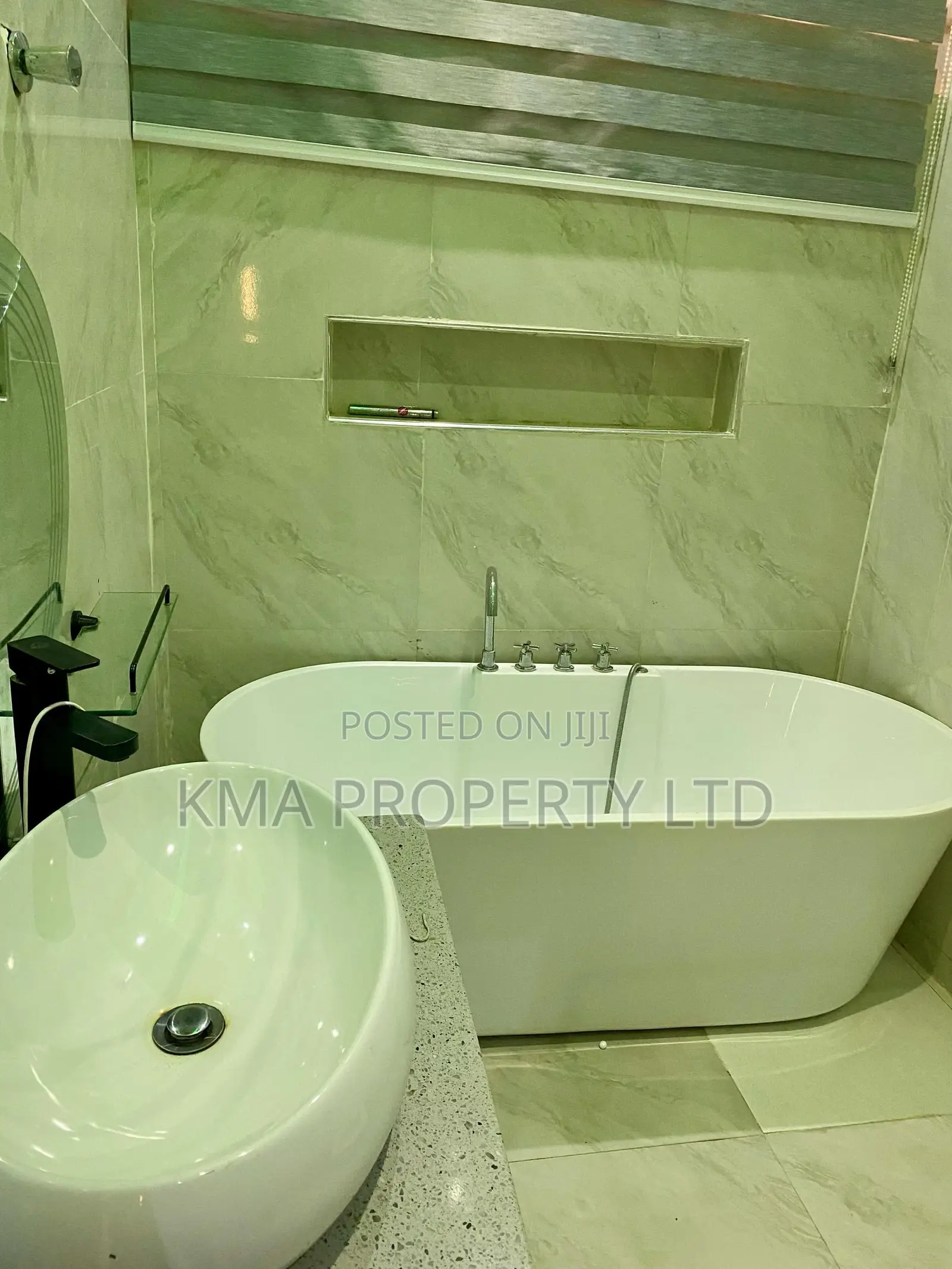 Luxurious 2 Bedroom Apartment