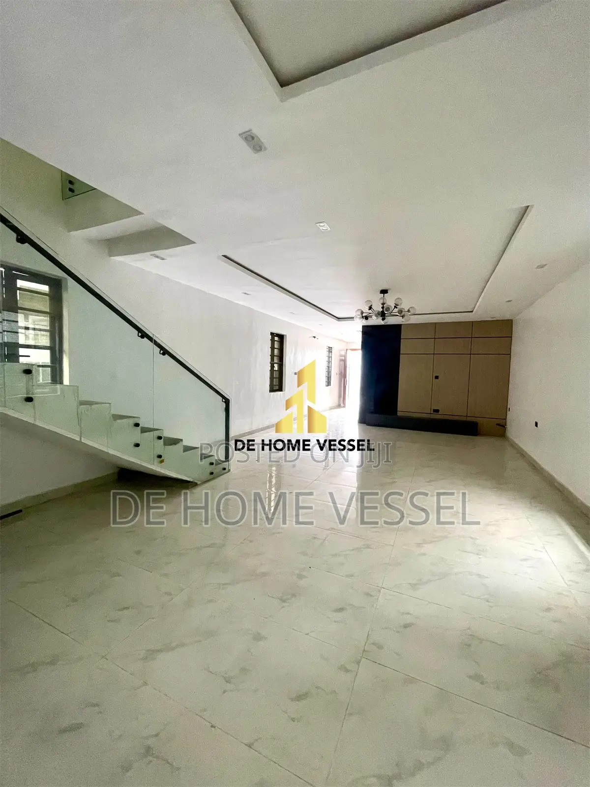 5bdrm Duplex in Ologolo for sale
