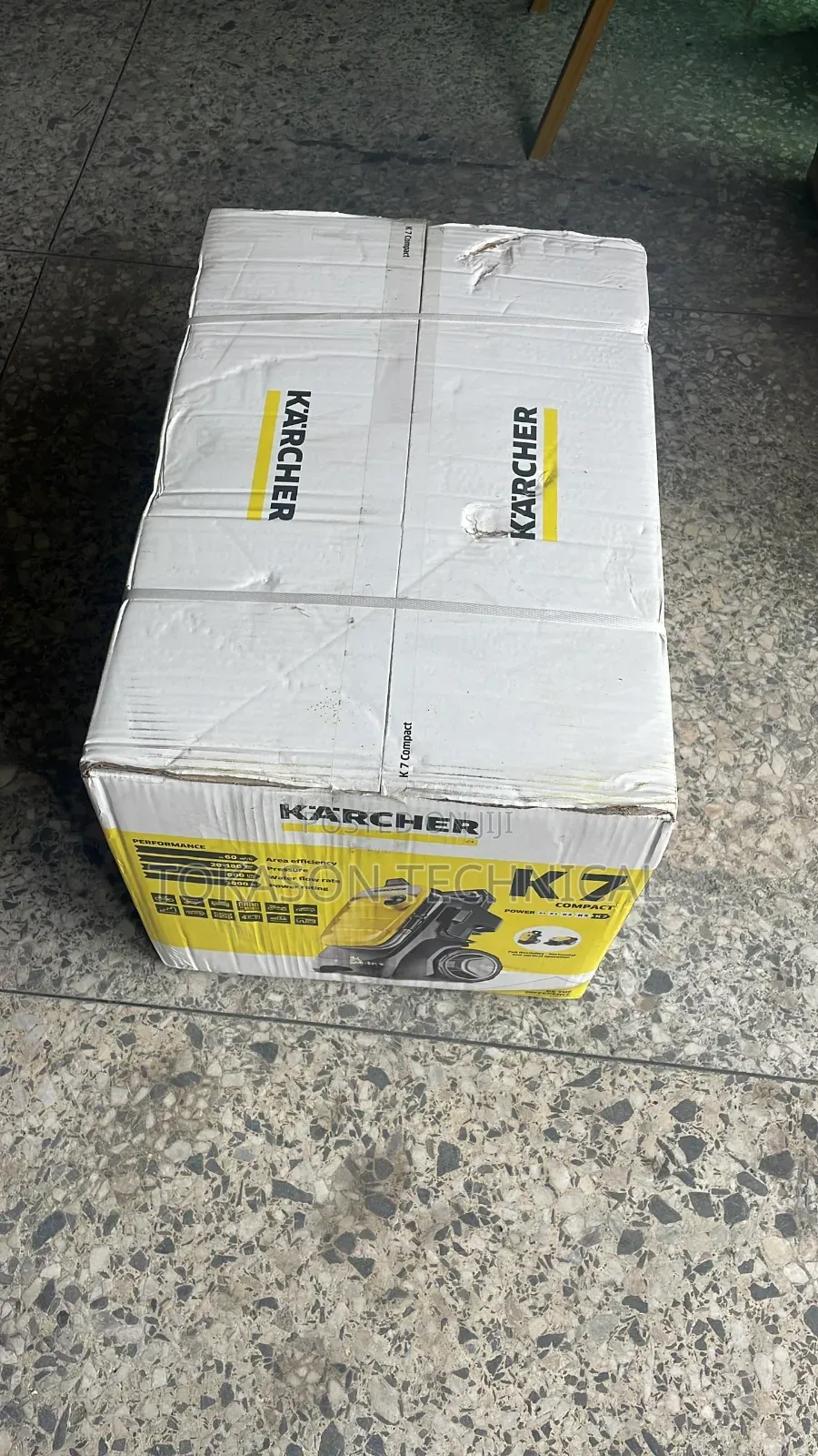Kärcher Compact Pressure Washer.