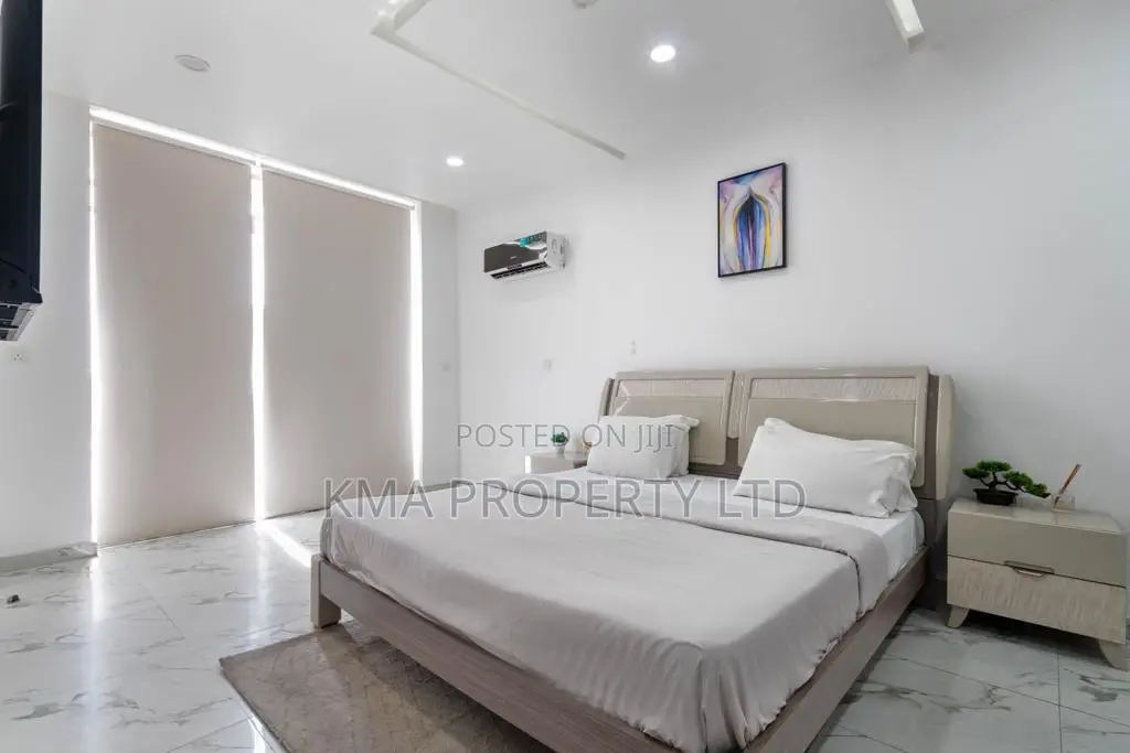 Luxurious 1 Bedroom Apartment