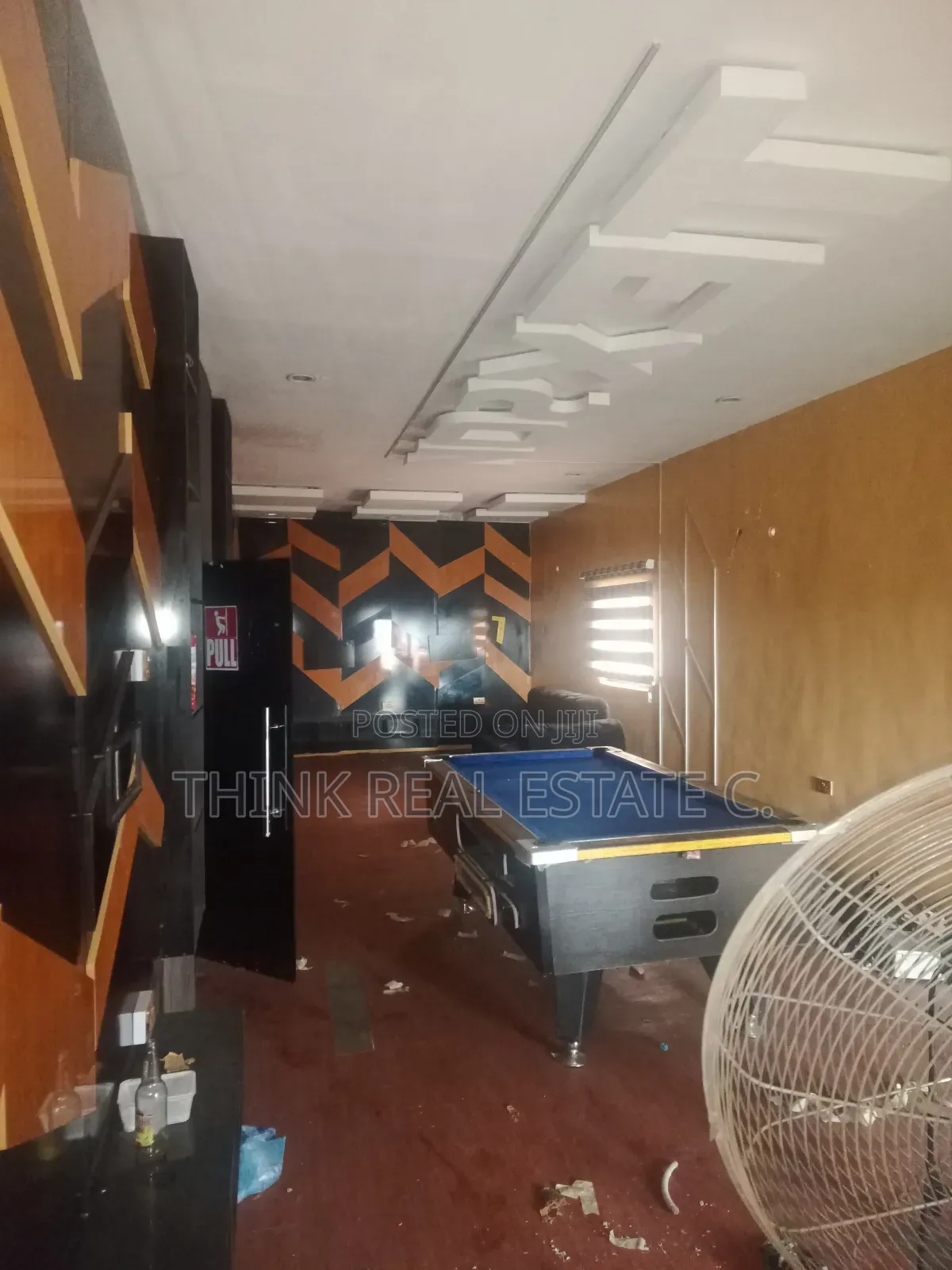 Massive Shop With 2office Space at Agbor Park,Ikpoba Hill 4lease