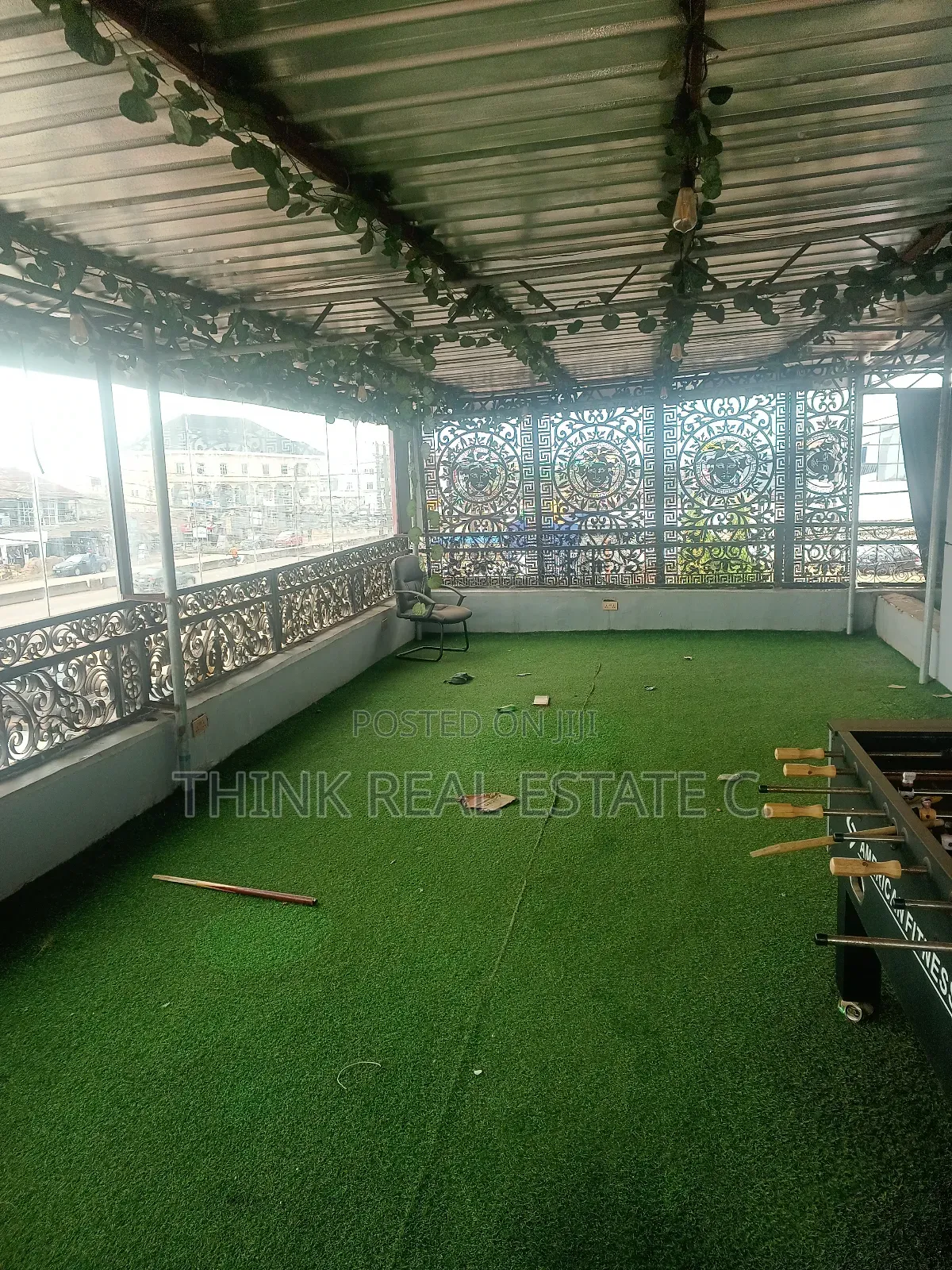 Massive Shop With 2office Space at Agbor Park,Ikpoba Hill 4lease