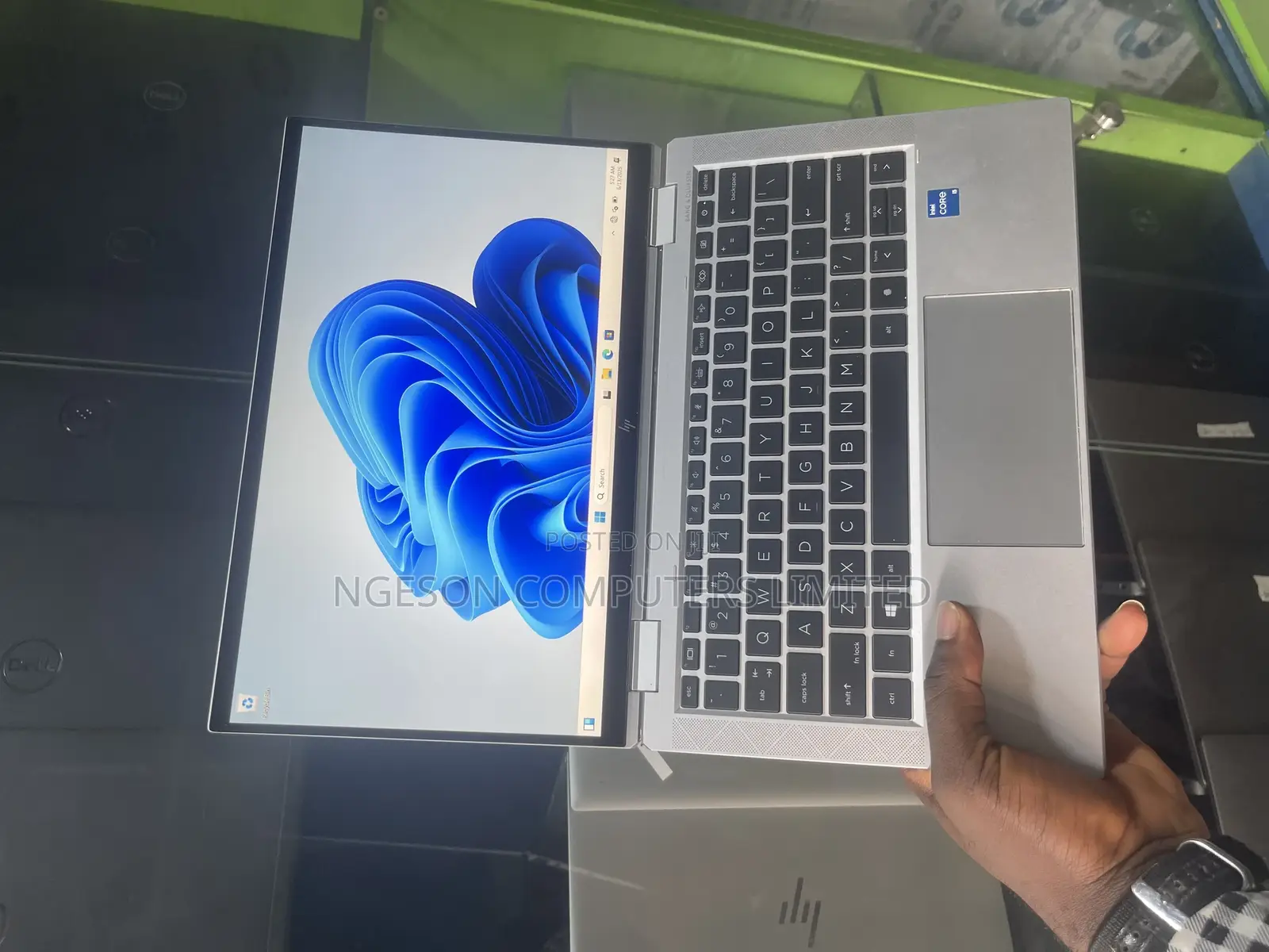 Laptop HP EliteBook 1040 G8 16GB Intel Core i5 SSD 512GB