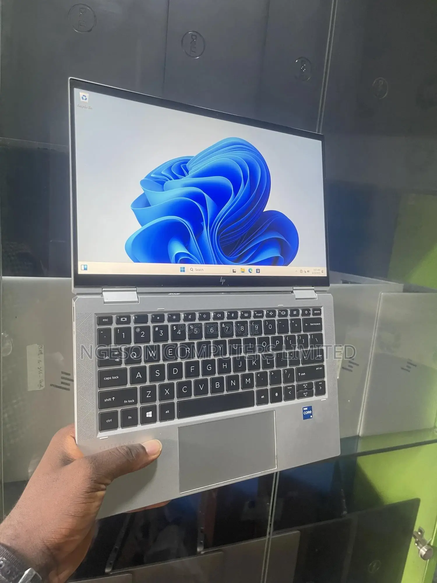 Laptop HP EliteBook 1040 G8 16GB Intel Core i5 SSD 512GB