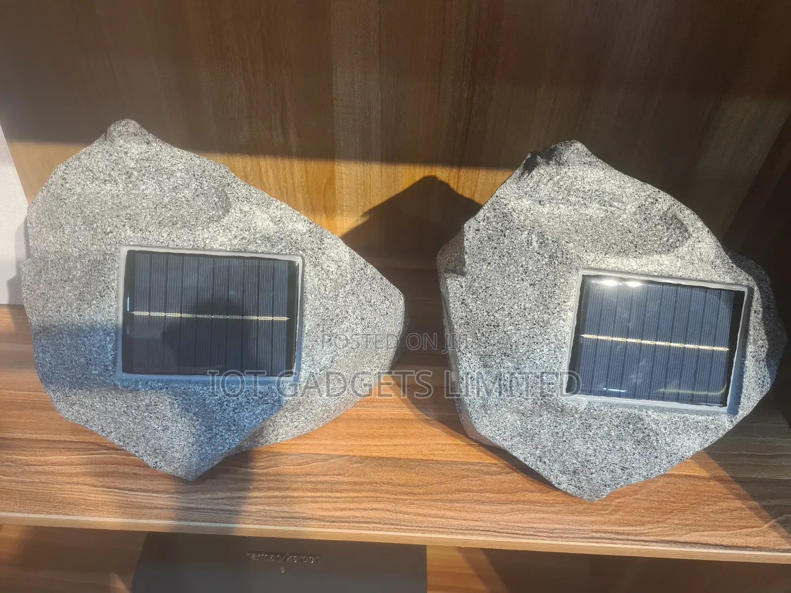 2in1 Solar Rock Speakers