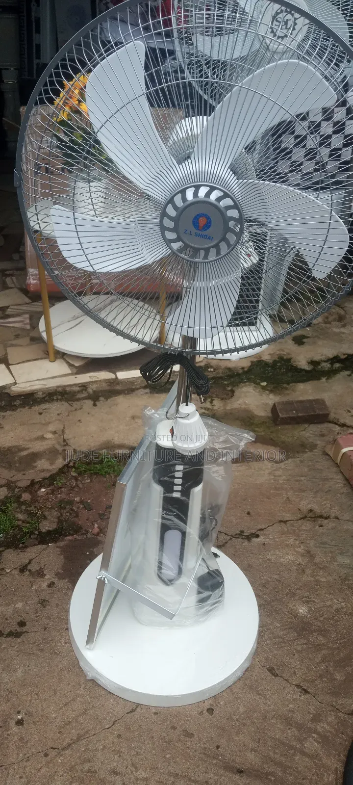 18in Mosquito Repellent Solar Fan