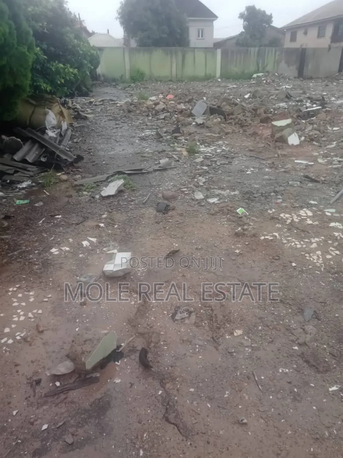 60ft /120ftfenced Gated Tarred Rd Lanre Bustop Iguandolasu