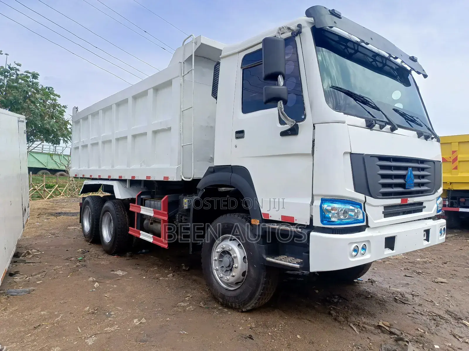 Refurbished Sino Howo Truck White
