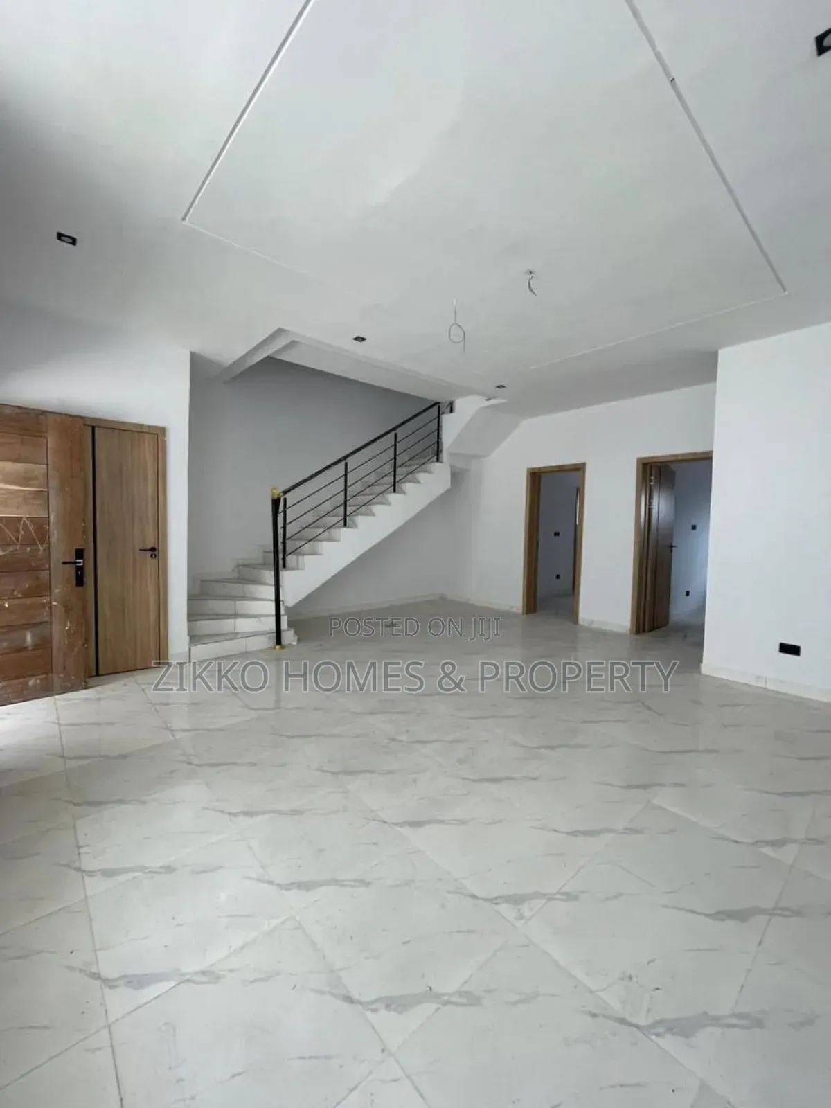 4bdrm Townhouse/Terrace in Harris Drive, VGC / Ajah for sale