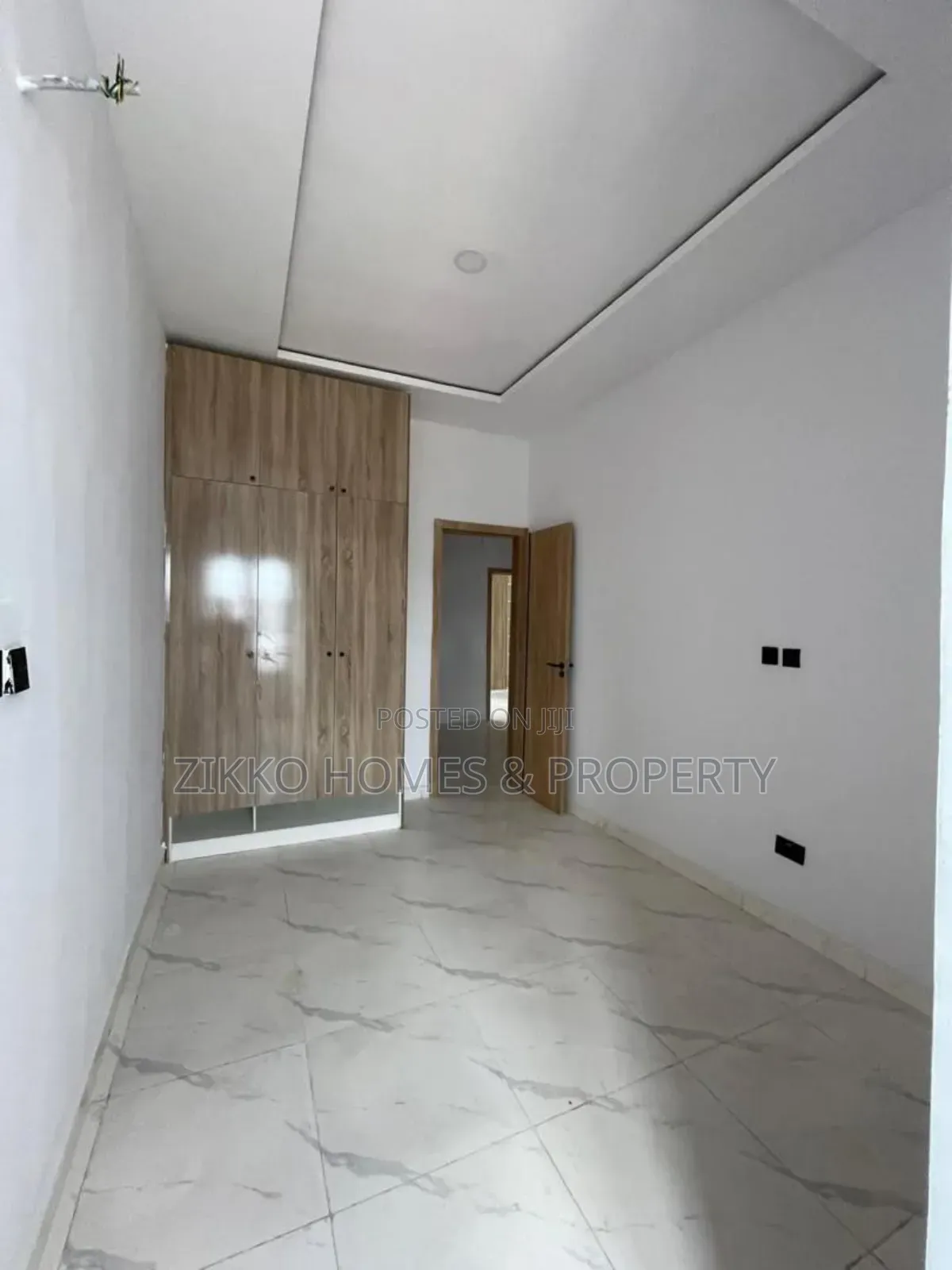 4bdrm Townhouse/Terrace in Harris Drive, VGC / Ajah for sale