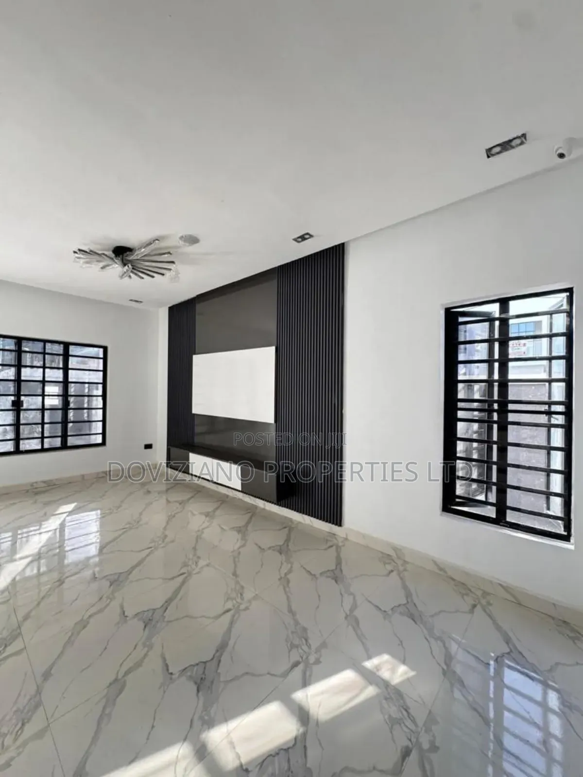 4bdrm Townhouse/Terrace in Ikota for sale