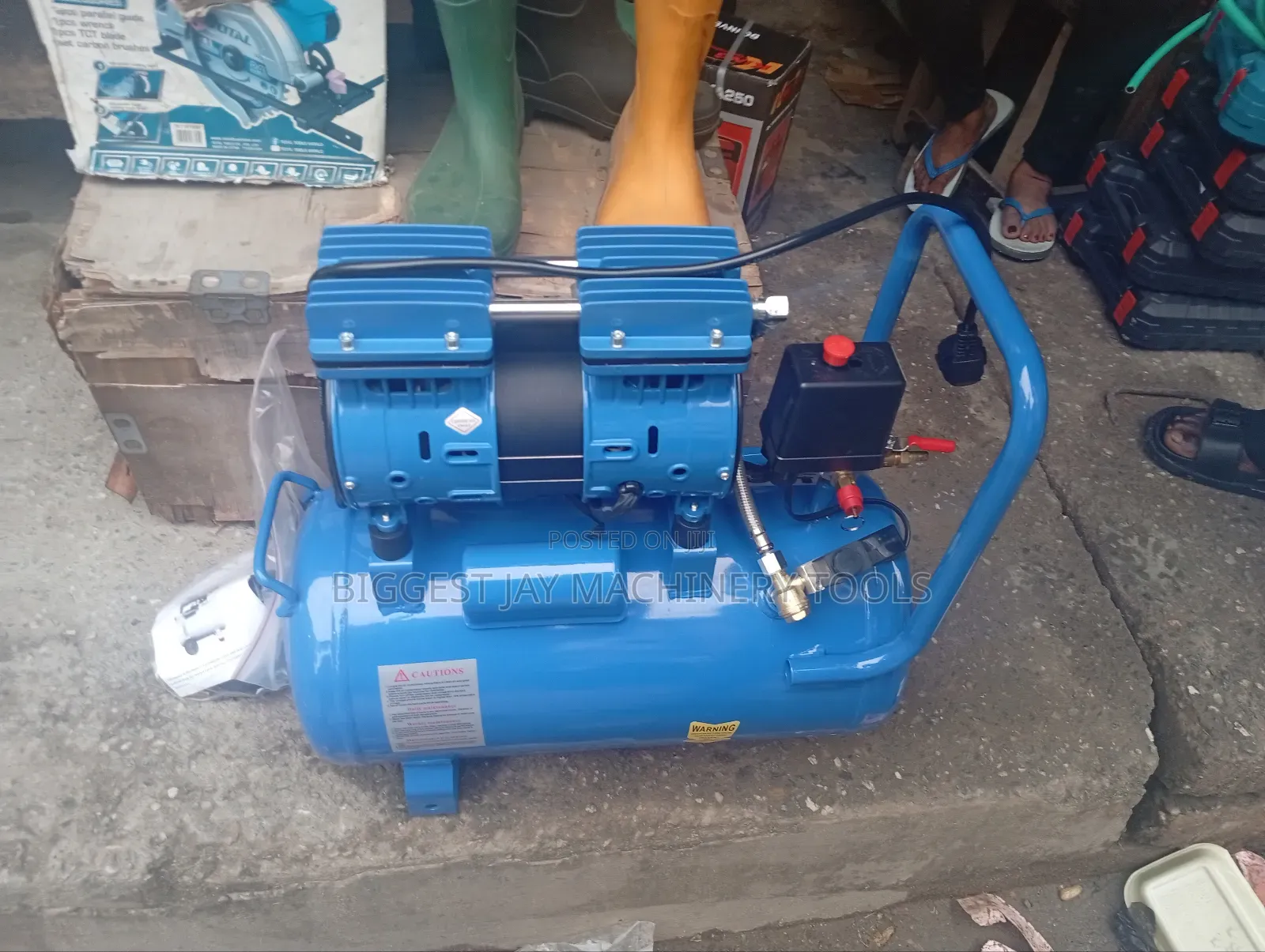 Maxmech Oil Less Air Compressor 25l