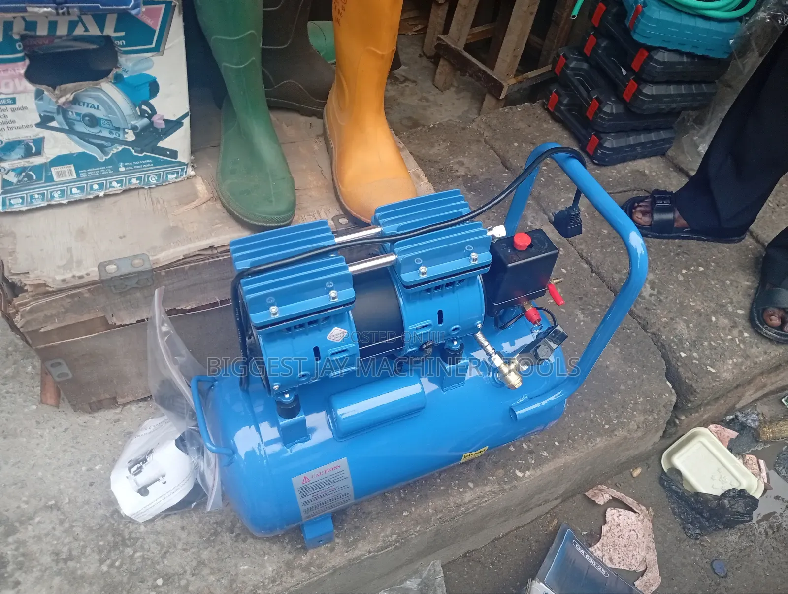 Maxmech Oil Less Air Compressor 25l