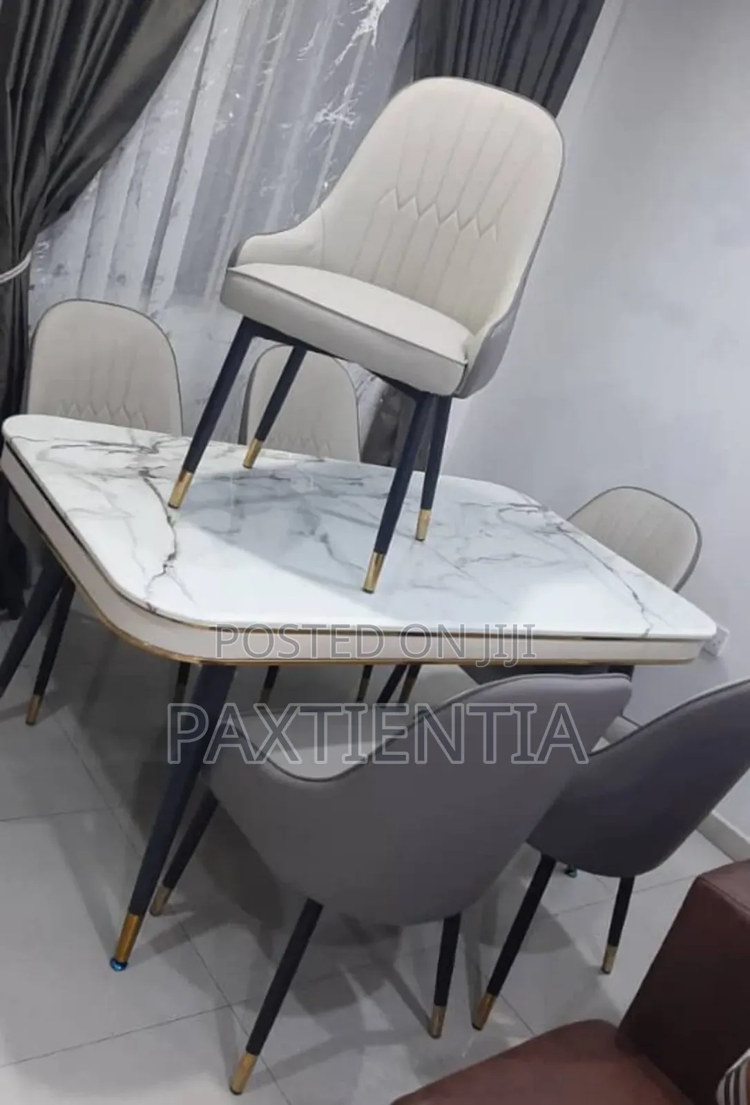 6 Seater Padded Marble Dinning