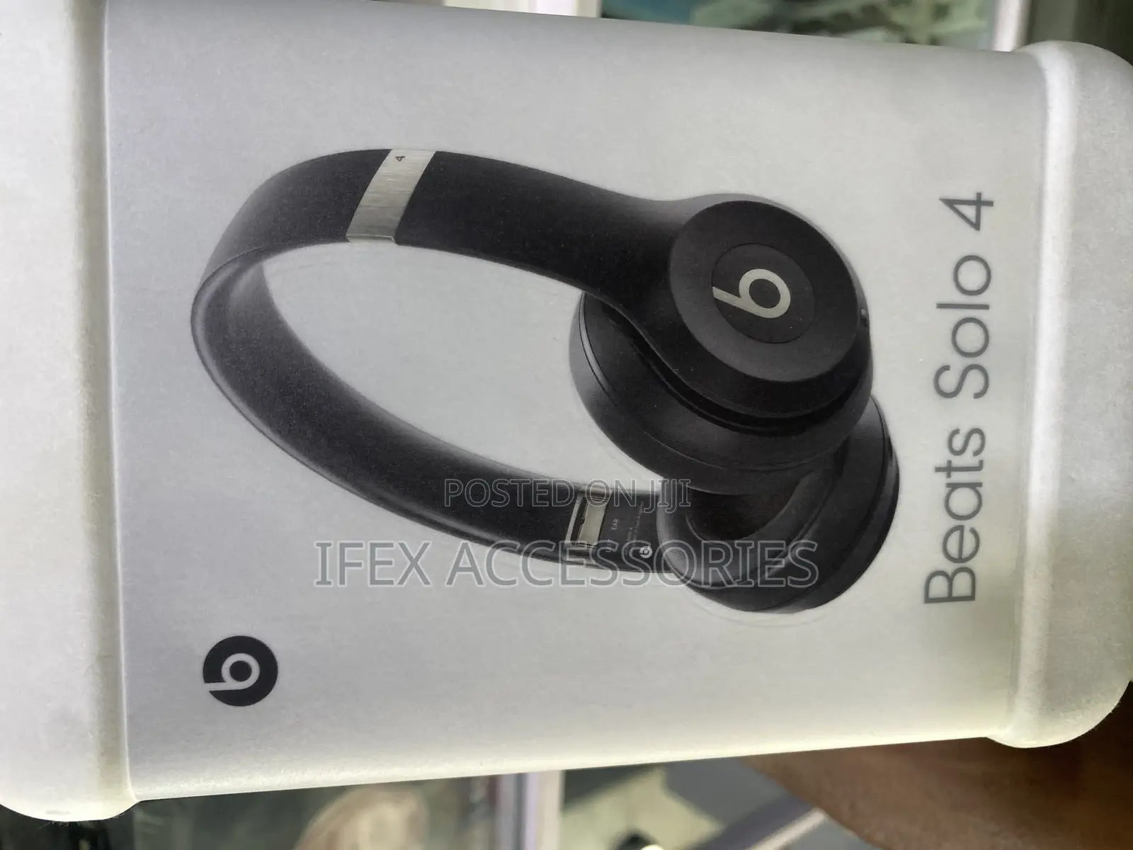 The Beats Solo 4 Is a Lightweight, on-Ear Wireless Headphone