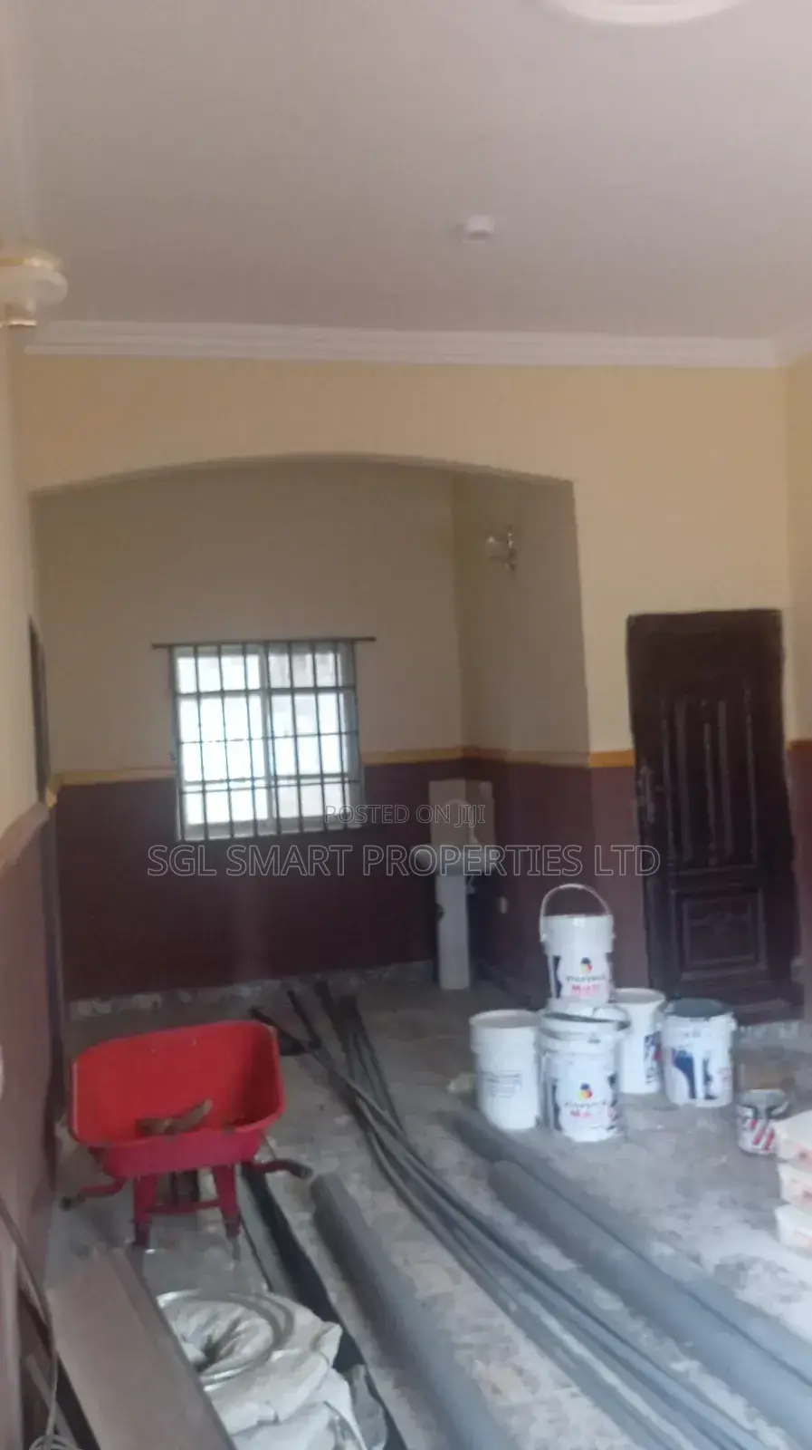3 Bedroom Flat to Let at Close to Chelekwu