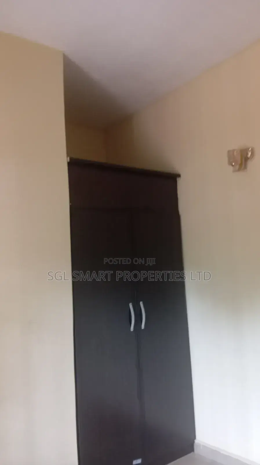 3 Bedroom Flat to Let at Close to Chelekwu