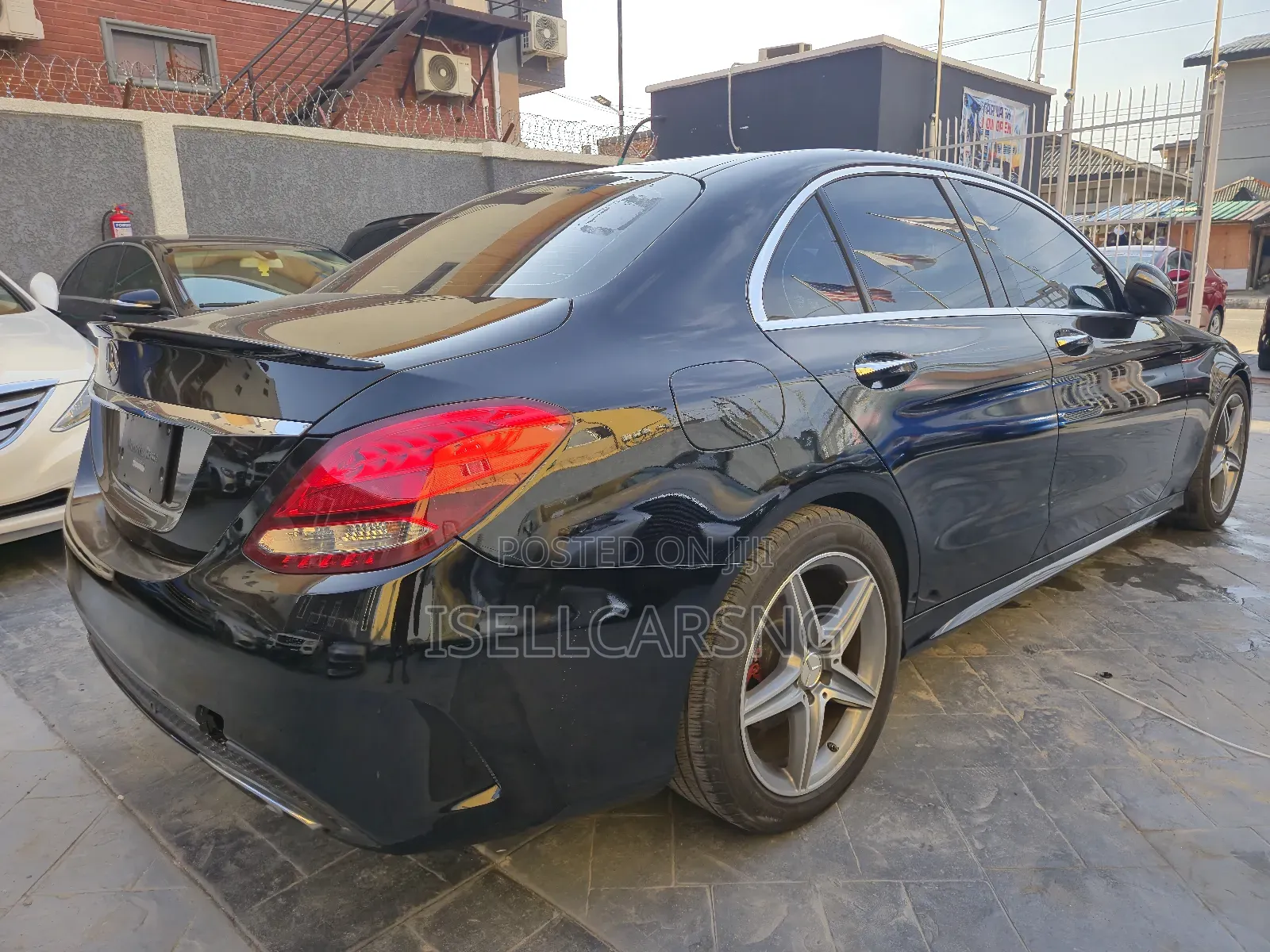 Mercedes-Benz C300 Sport 4Matic Sedan AWD (2.0L 4cyll 7A) 2016 Black
