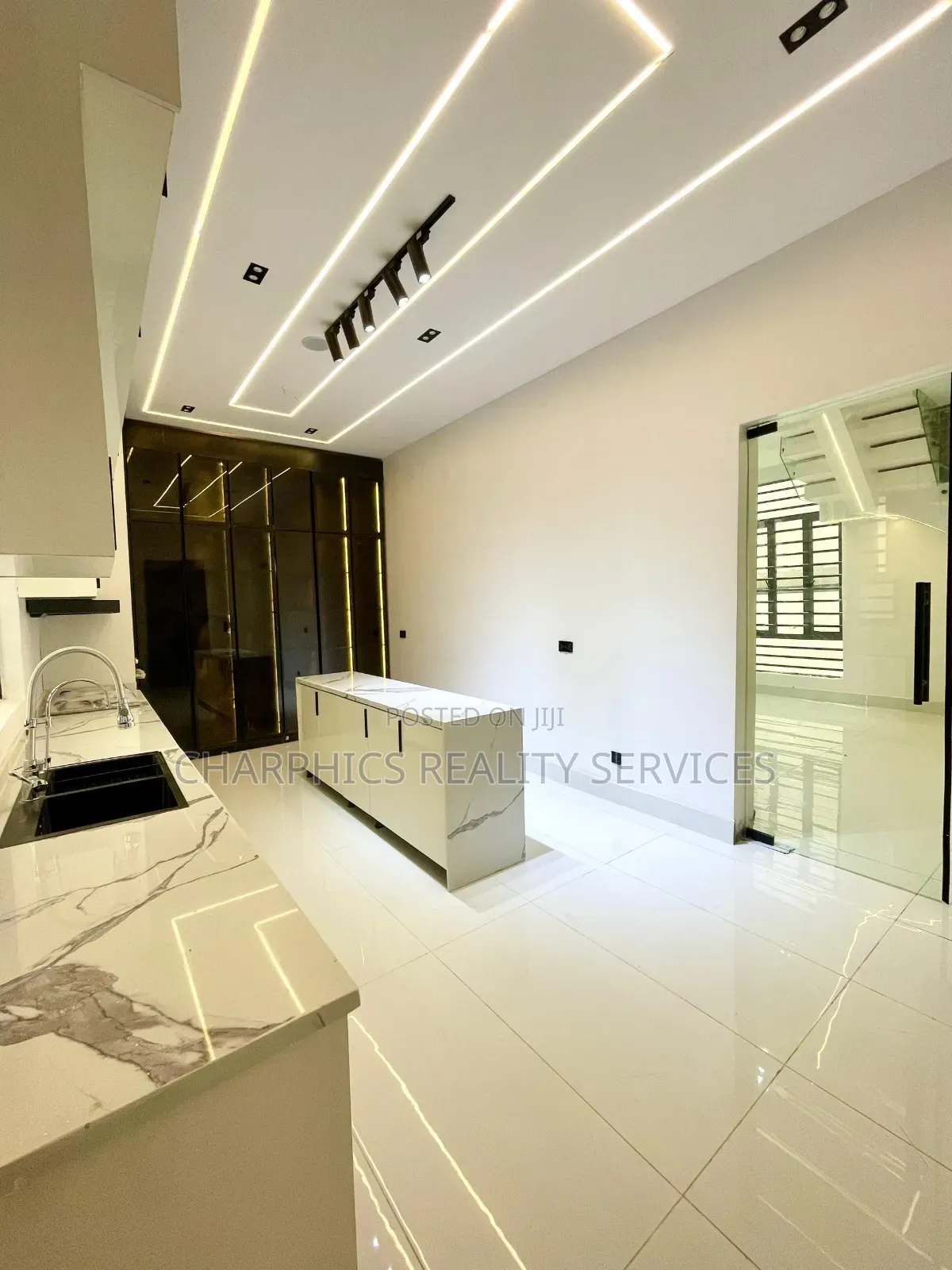5bdrm Duplex in Ajah for sale