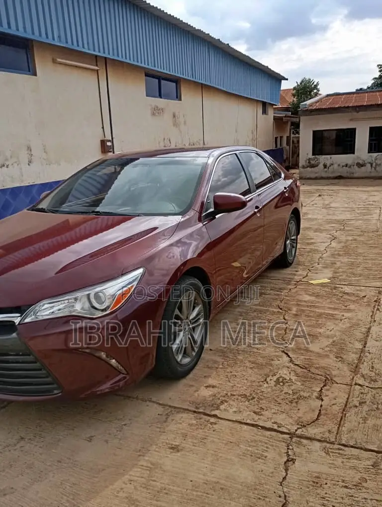 Toyota Camry SE 4dr Sedan (2.5L 4cyl 6A) 2015 Burgundy