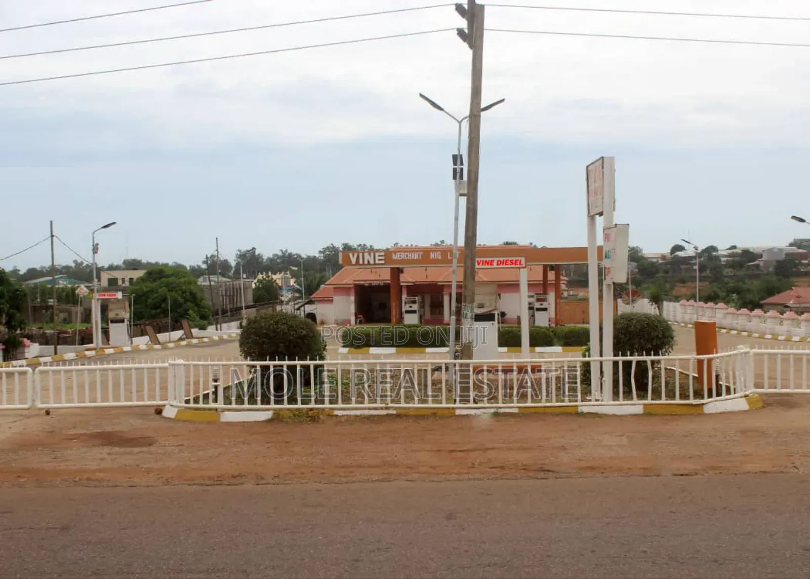 2,244sqm Non Function Filling Station Dopemu Abeokuta Exp.