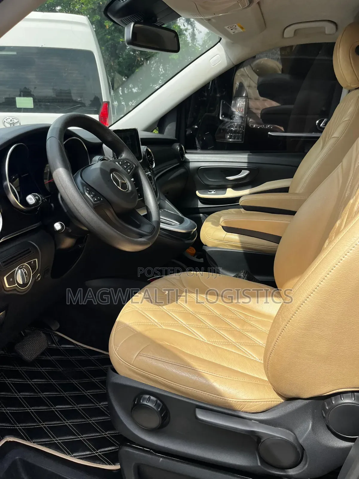 Mercedes Viano Available for Hire